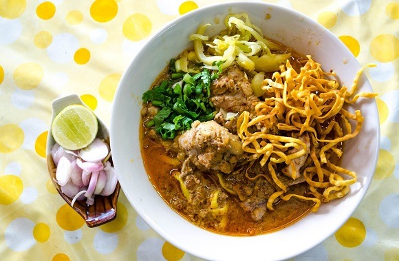 Khao Soi, thailändisch, reisen, Kulinarik, Rezepte, Suppe, Hauptspeise