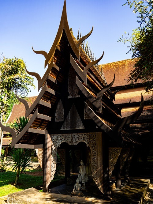 Chiang Rai, Chiang Rai Sehenswürdigkeiten, Chiang Rai Tempel, Tempel, Weißer Tempel Thailand, Thailand, Goldenes Dreieck, beste Reisezeit, Nightmarket, Nachtmarkt, Thailand Reisetipps