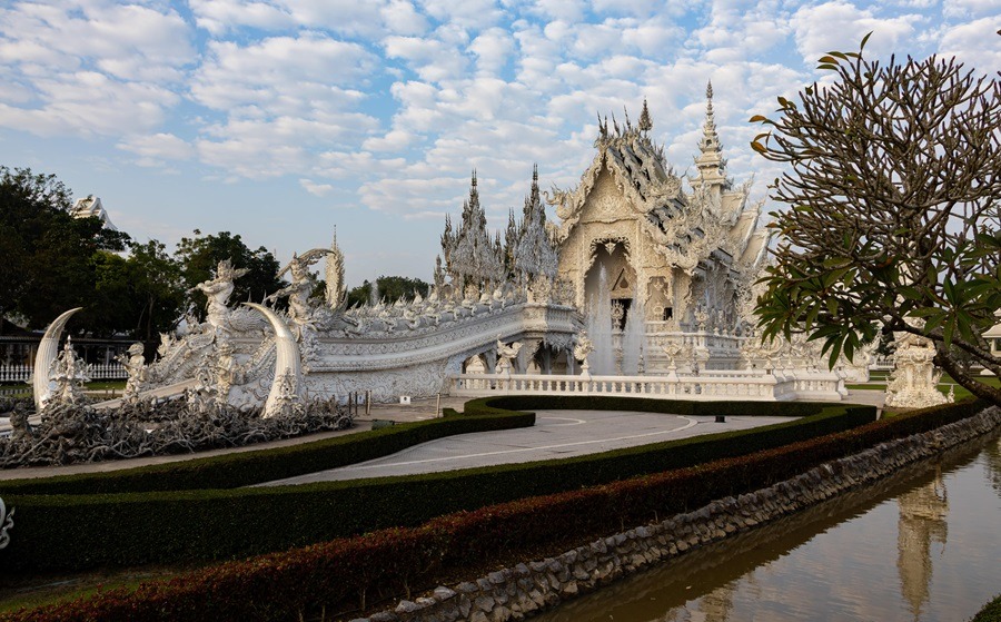 Chiang Rai, Chiang Rai Sehenswürdigkeiten, Chiang Rai Tempel, Tempel, Weißer Tempel Thailand, Thailand, Goldenes Dreieck, beste Reisezeit, Nightmarket, Nachtmarkt, Thailand Reisetipps
